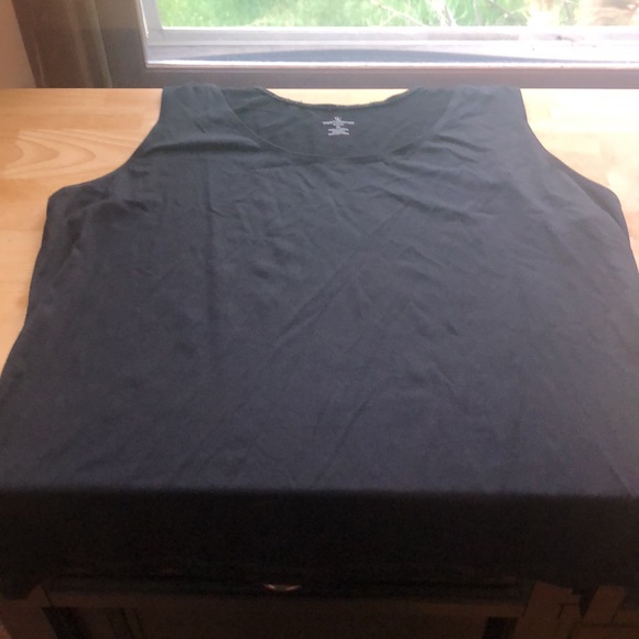 3 Woman’s Worthington Tank Tops - Picture 4 of 7